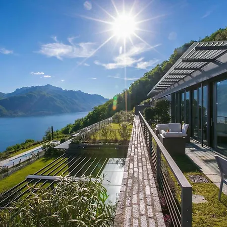 Penthouse-lakeview-ac-private Garden Menaggio
